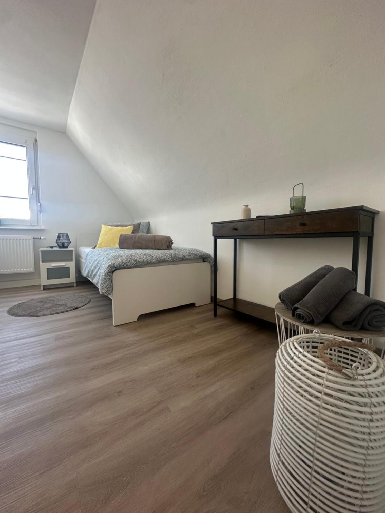 Neckarnest Ferienwohnung Neckarwestheim Exteriör bild