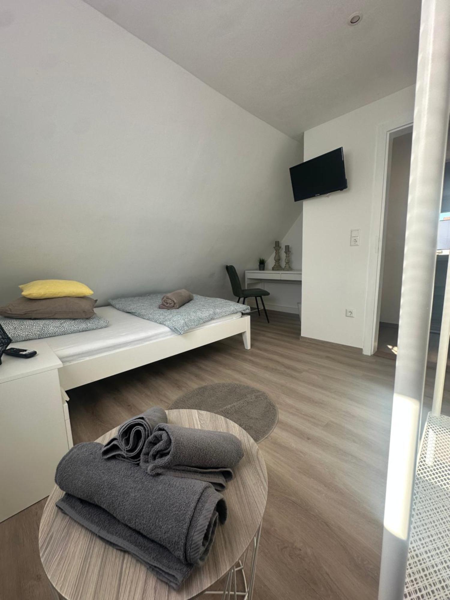 Neckarnest Ferienwohnung Neckarwestheim Exteriör bild